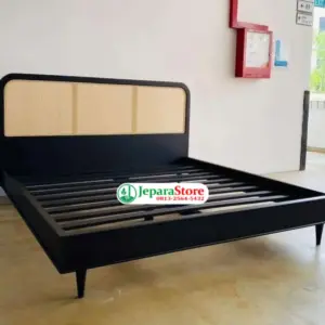 Tempat Tidur Rotan Retro